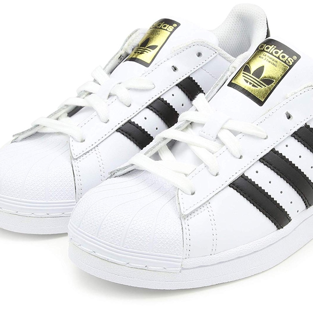 Adidas "Superstar" Sneakers